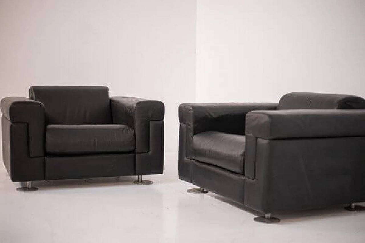 Pair of D120 armchairs in black leather by Osvaldo Borsani for Tecno, 1970s 6