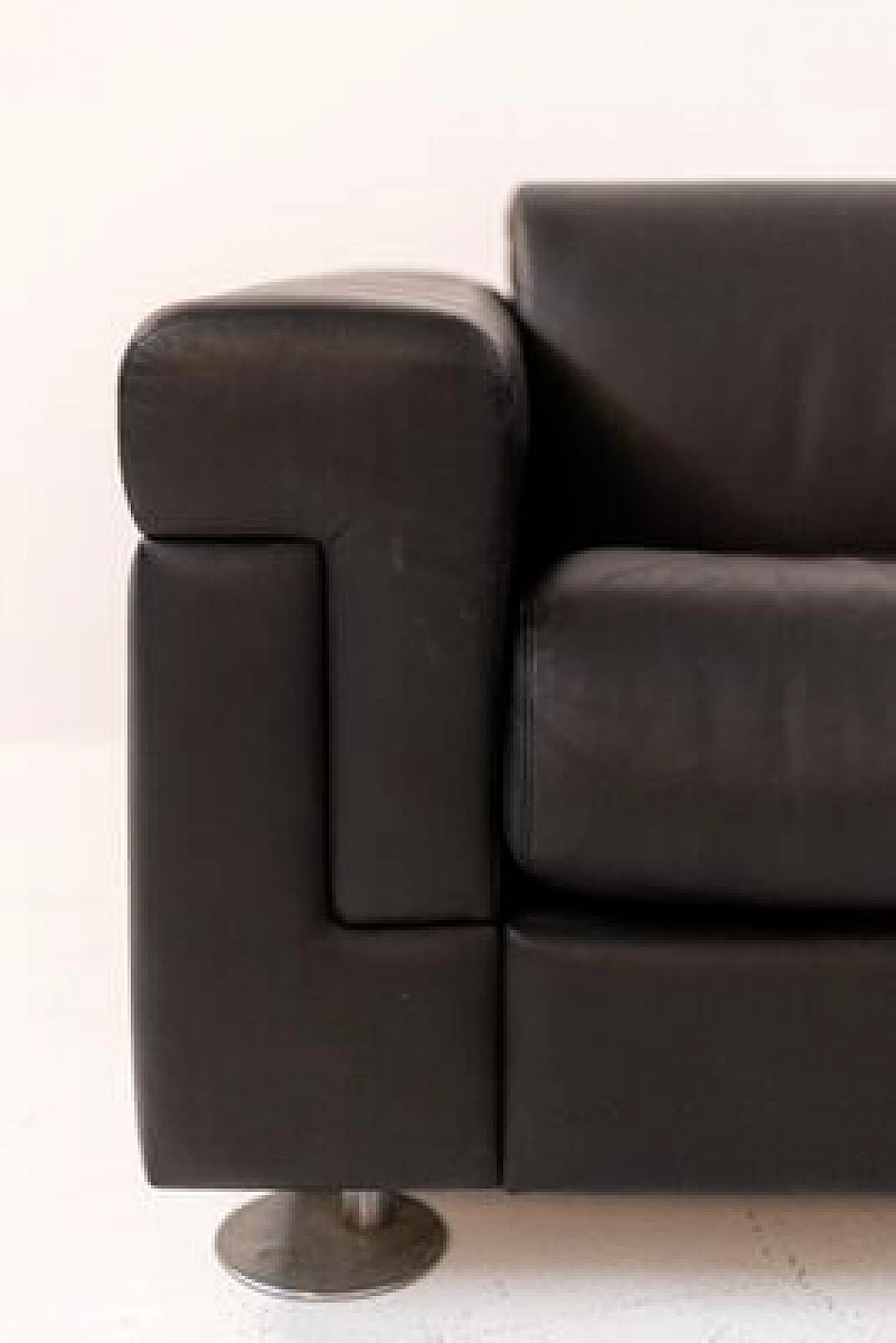 Pair of D120 armchairs in black leather by Osvaldo Borsani for Tecno, 1970s 9