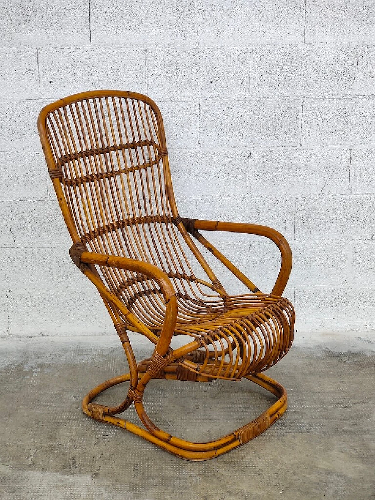 4 Poltrone e un tavolino in bambù di Tito Agnoli per Bonacina, anni '60 8