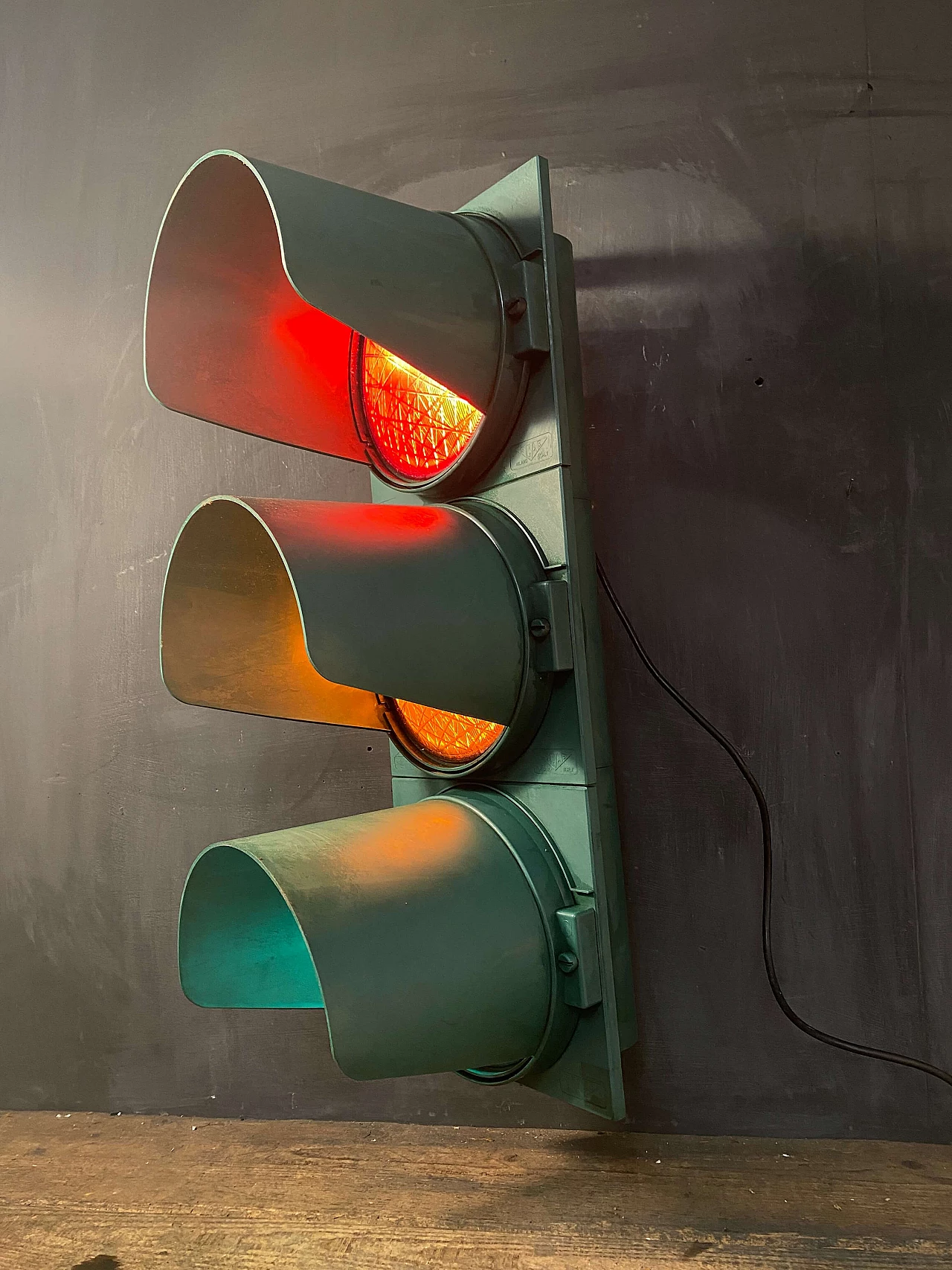 Traffic light usable as a wall lamp, 1990s 2