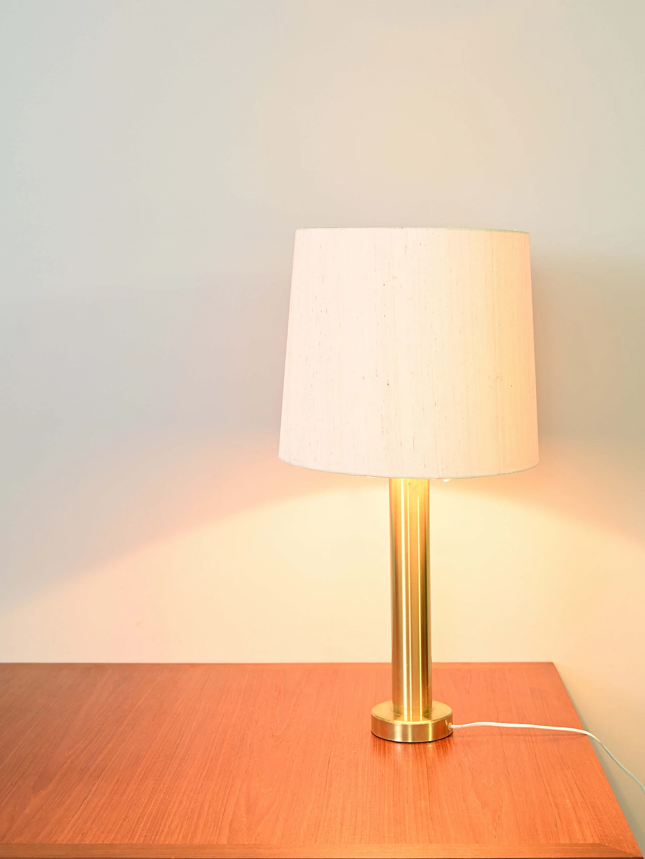 Gilded brass lamp with fabric shade, 1960s 2