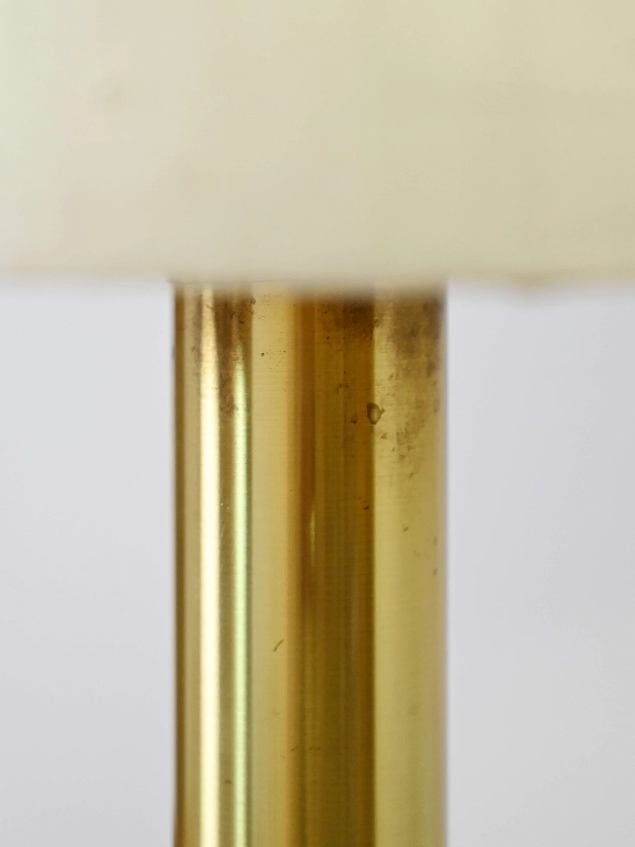 Lampada in ottone dorato con paralume in tessuto, anni '60 8