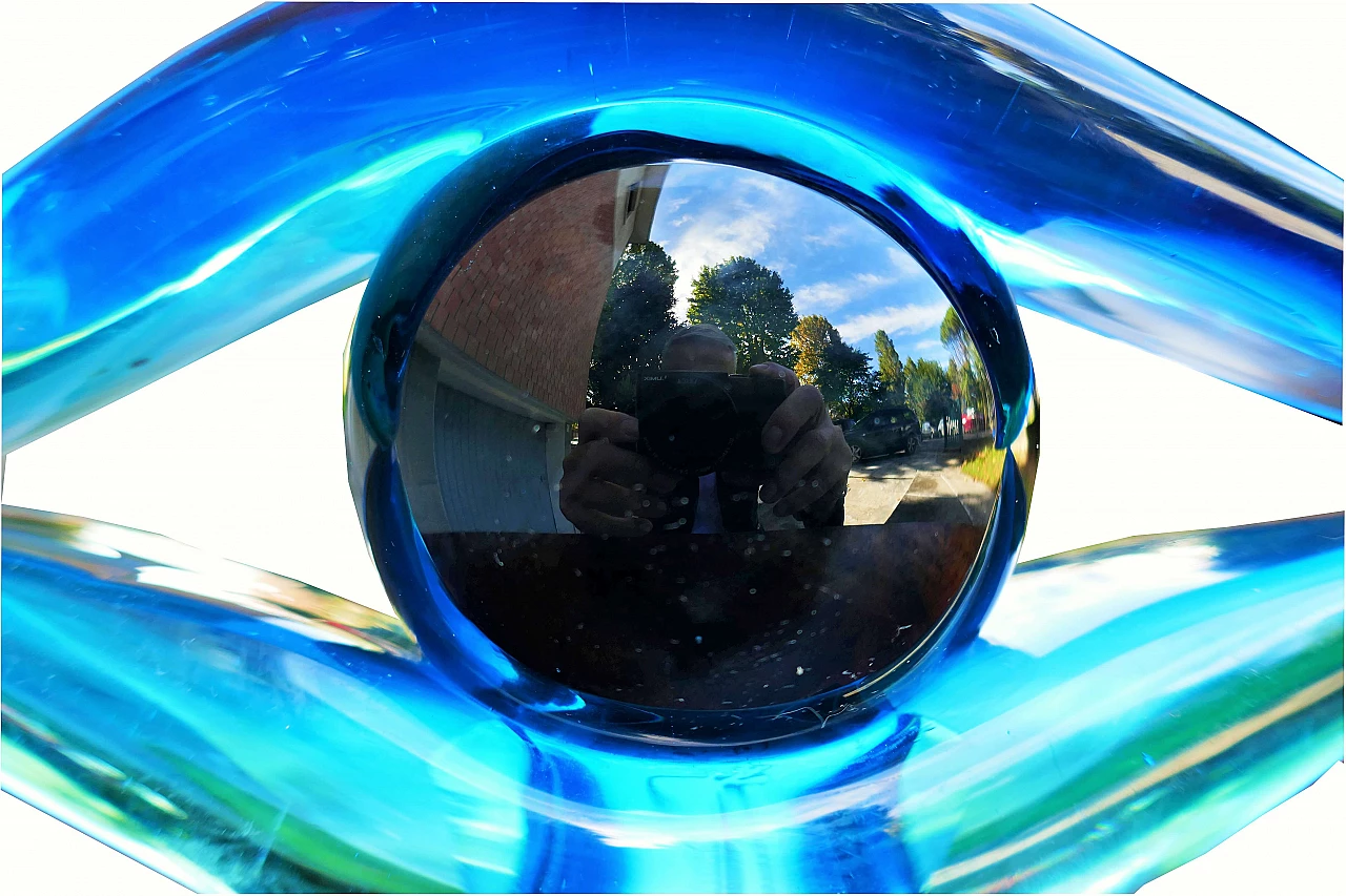Murano submerged glass eye sculpture, 1990s 2