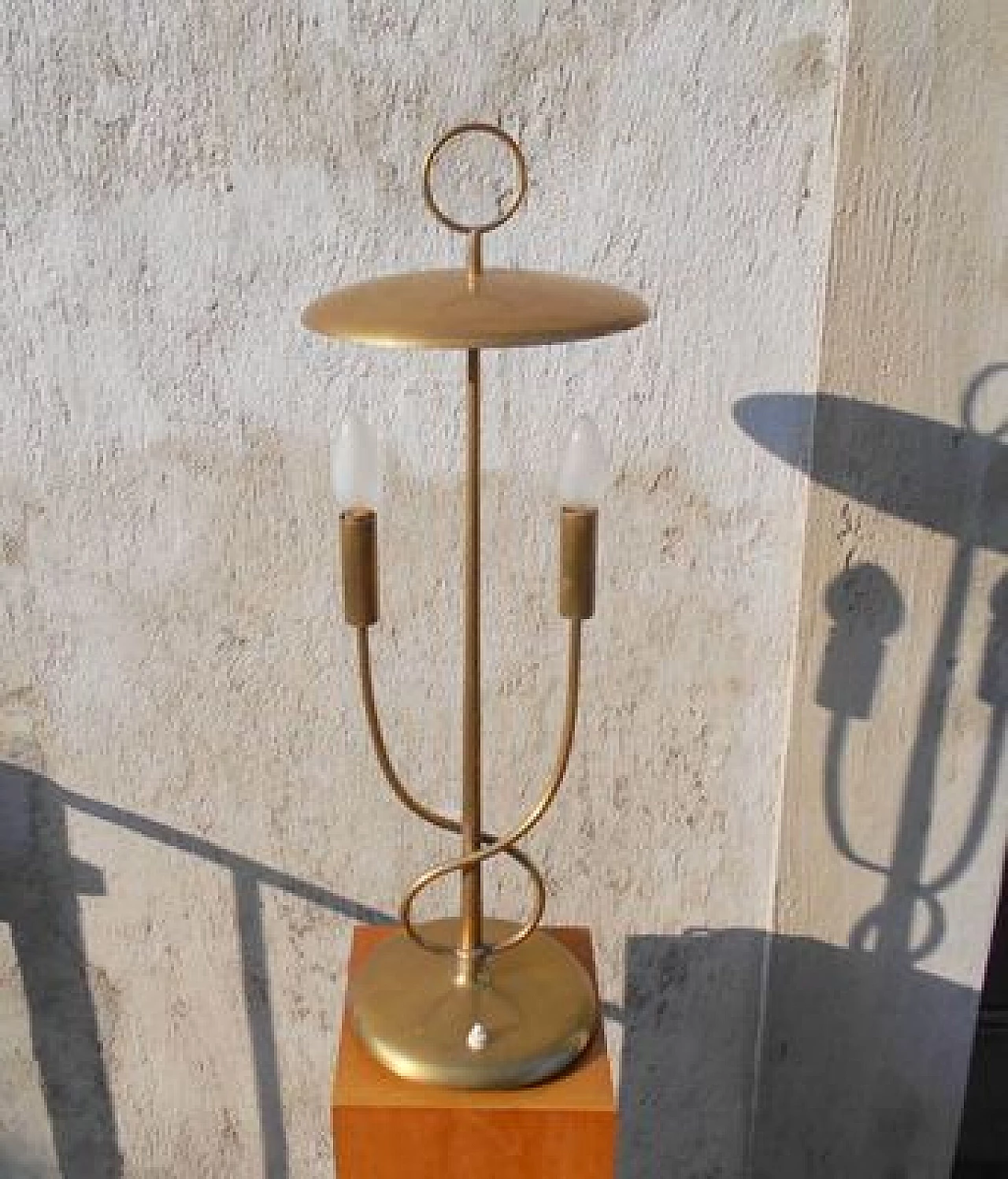 Lampada da tavolo in ottone nello stile di Angelo Lelli, anni '40 1