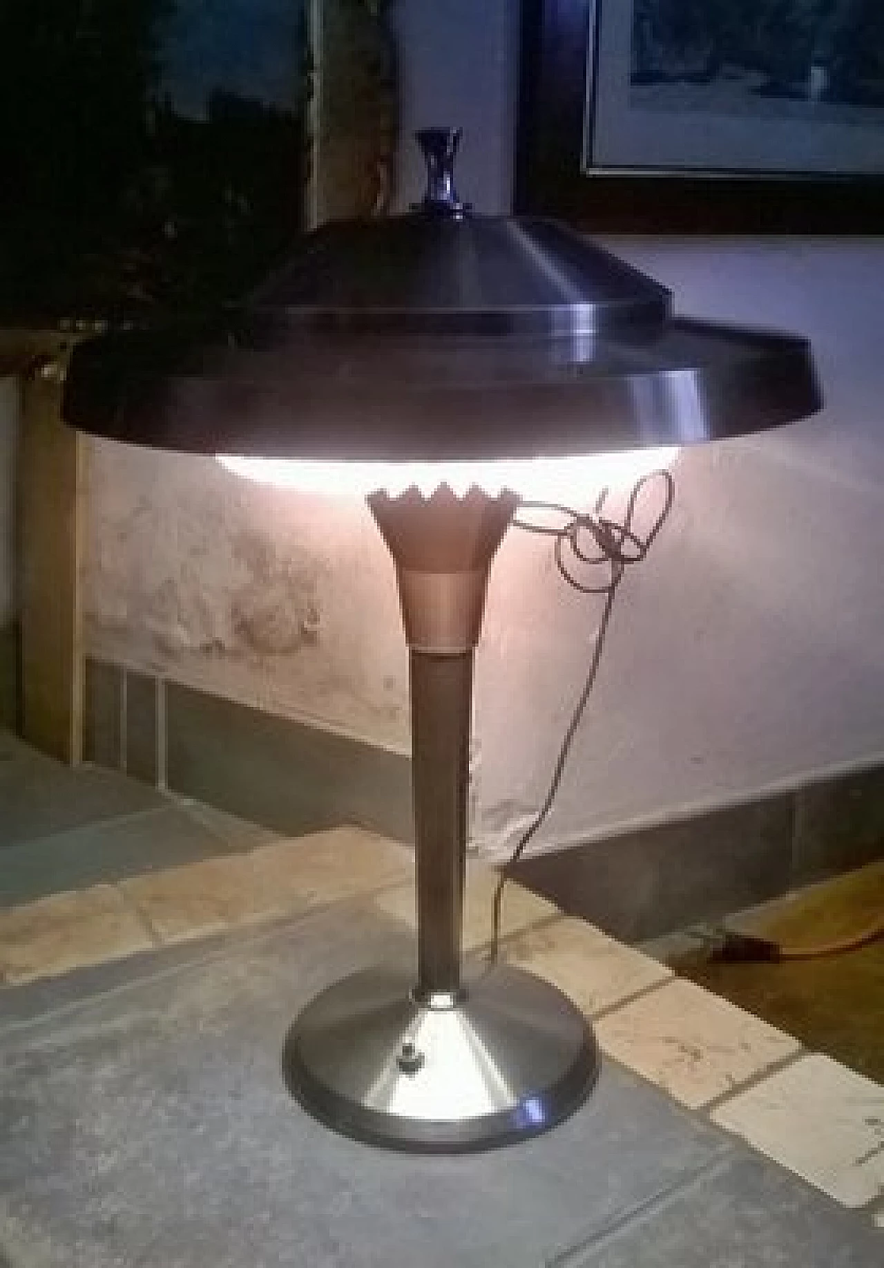Lampada da tavolo in alluminio attribuita ad  Artemide, anni '50 7