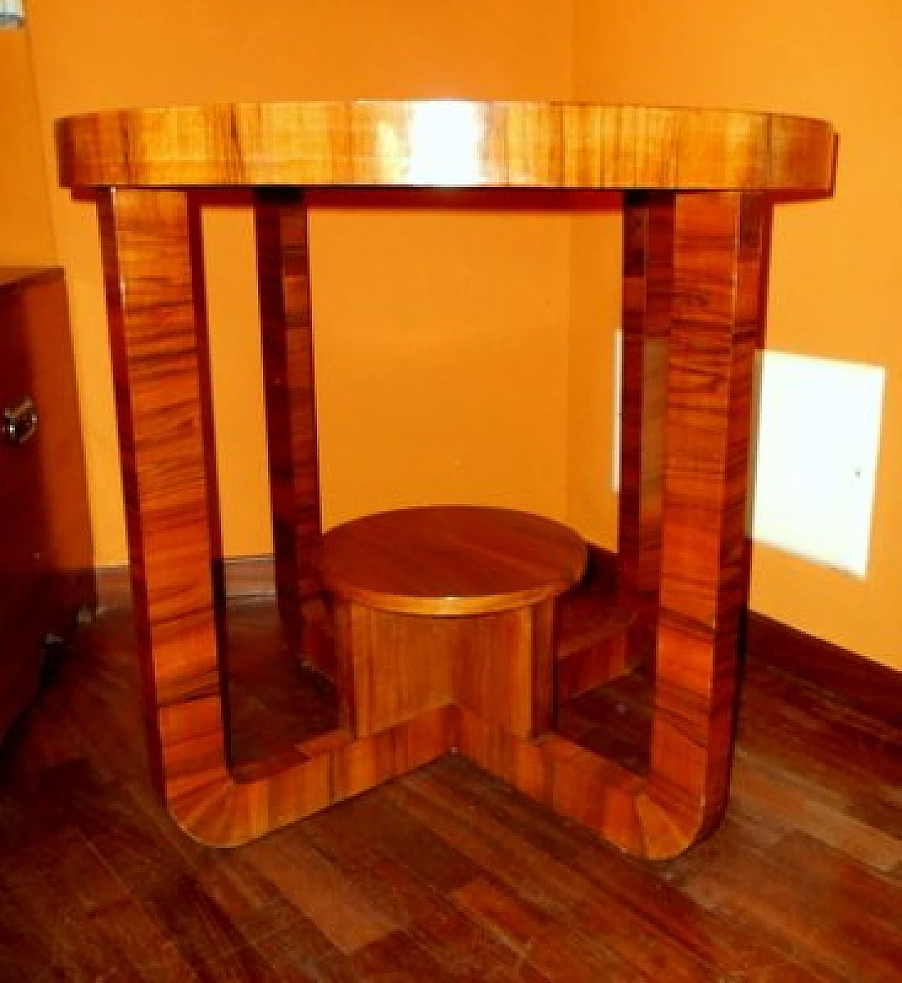 Tavolino rotondo in legno in stile Art Déco, anni '50 1