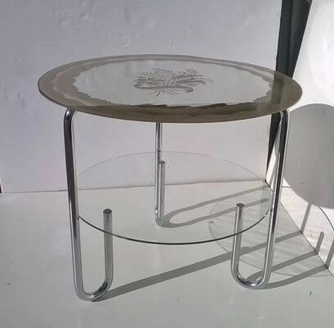 Tavolino da caffè rotondo con piano specchiato attribuito a Fontana Arte, anni '30 1