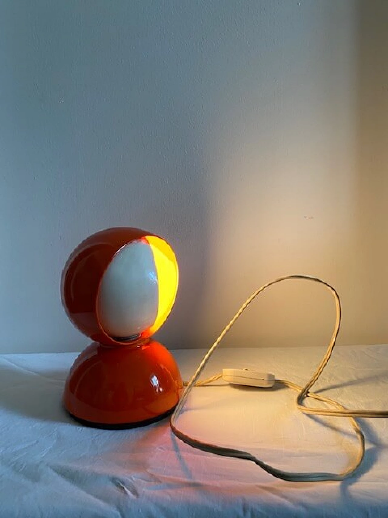 Lampada da tavolo Eclisse di Vico Magistretti per Artemide, anni '70 3