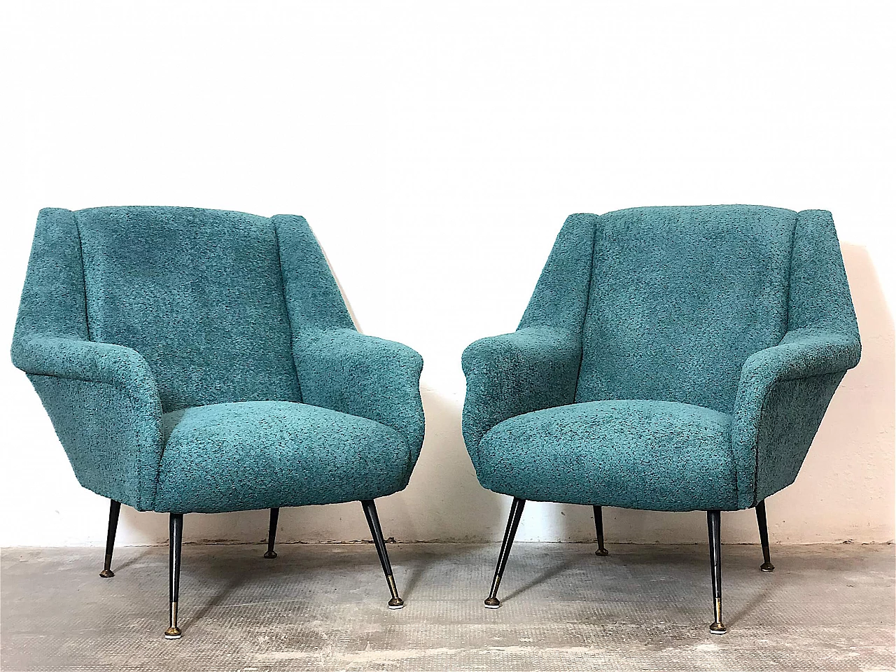 Pair of armchairs by Gigi Radice for Minotti, 1960s 5
