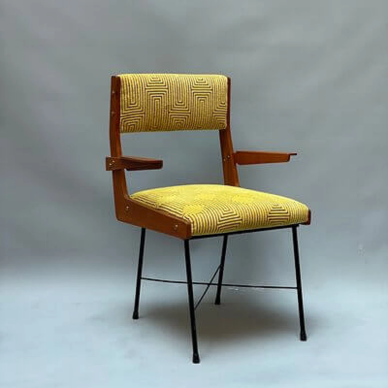 Sedia in velluto con pattern geometrico, anni '50 6