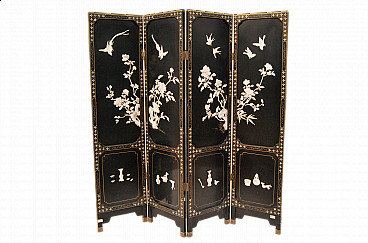 Lacquered wooden screen with painted and mother-of-pearl decorations, 1930s