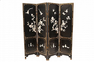 Lacquered wooden screen with painted and mother-of-pearl decorations, 1930s