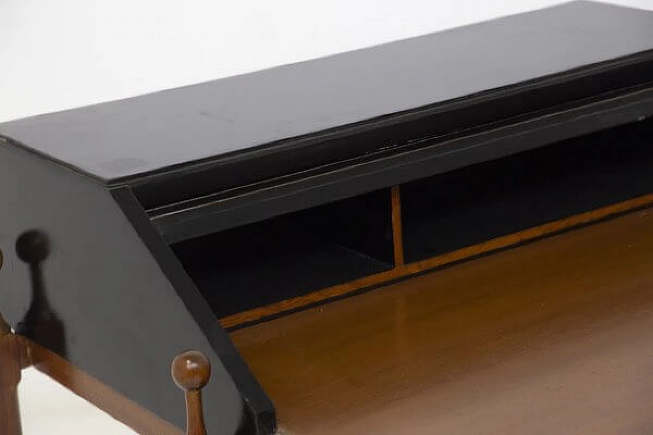 Scrivania in legno con rotelle di Fratelli Proserpio, anni '50 3