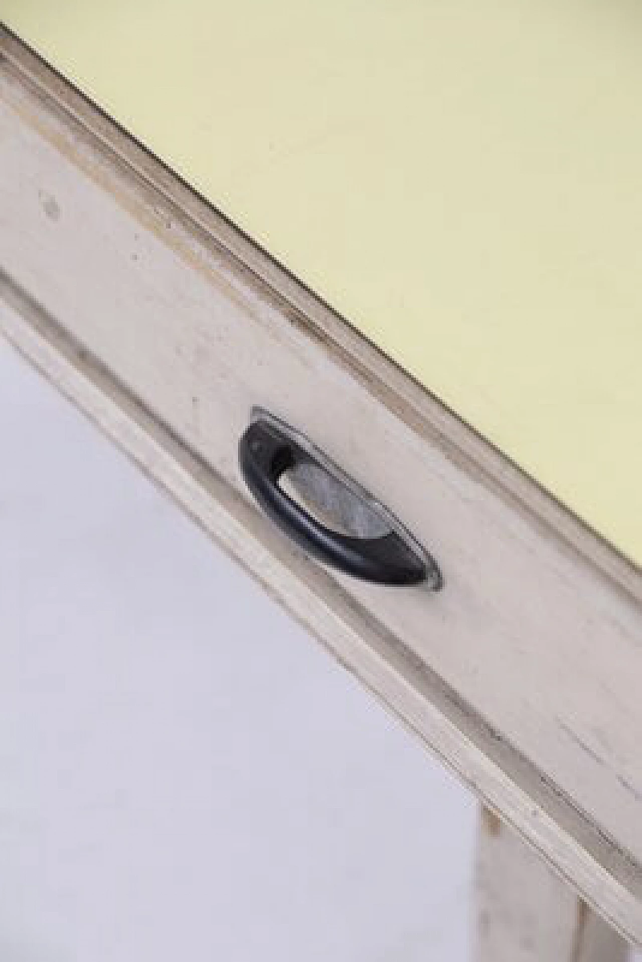 Scrivania in legno chiaro verniciato, '900 4