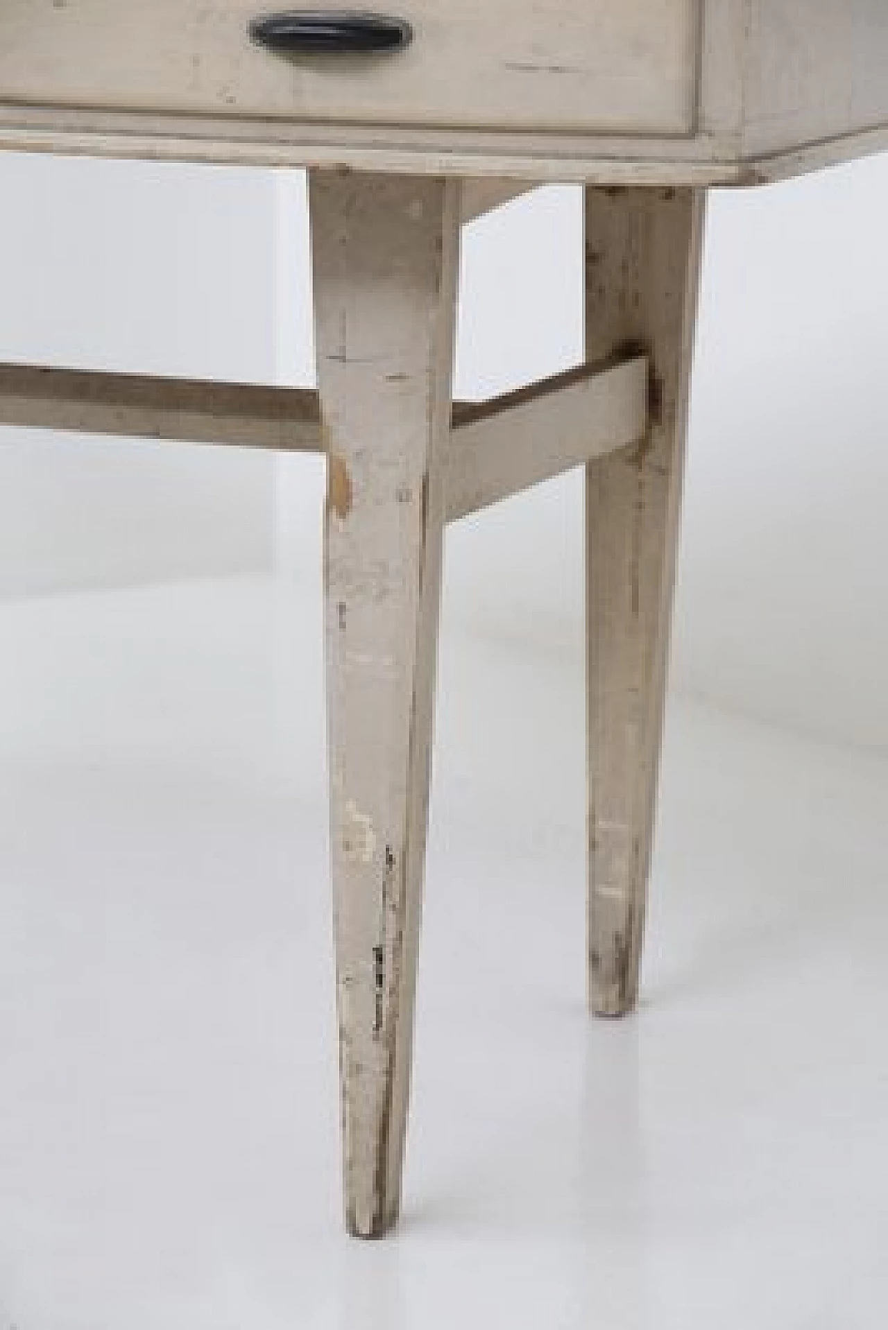 Scrivania in legno chiaro verniciato, '900 8