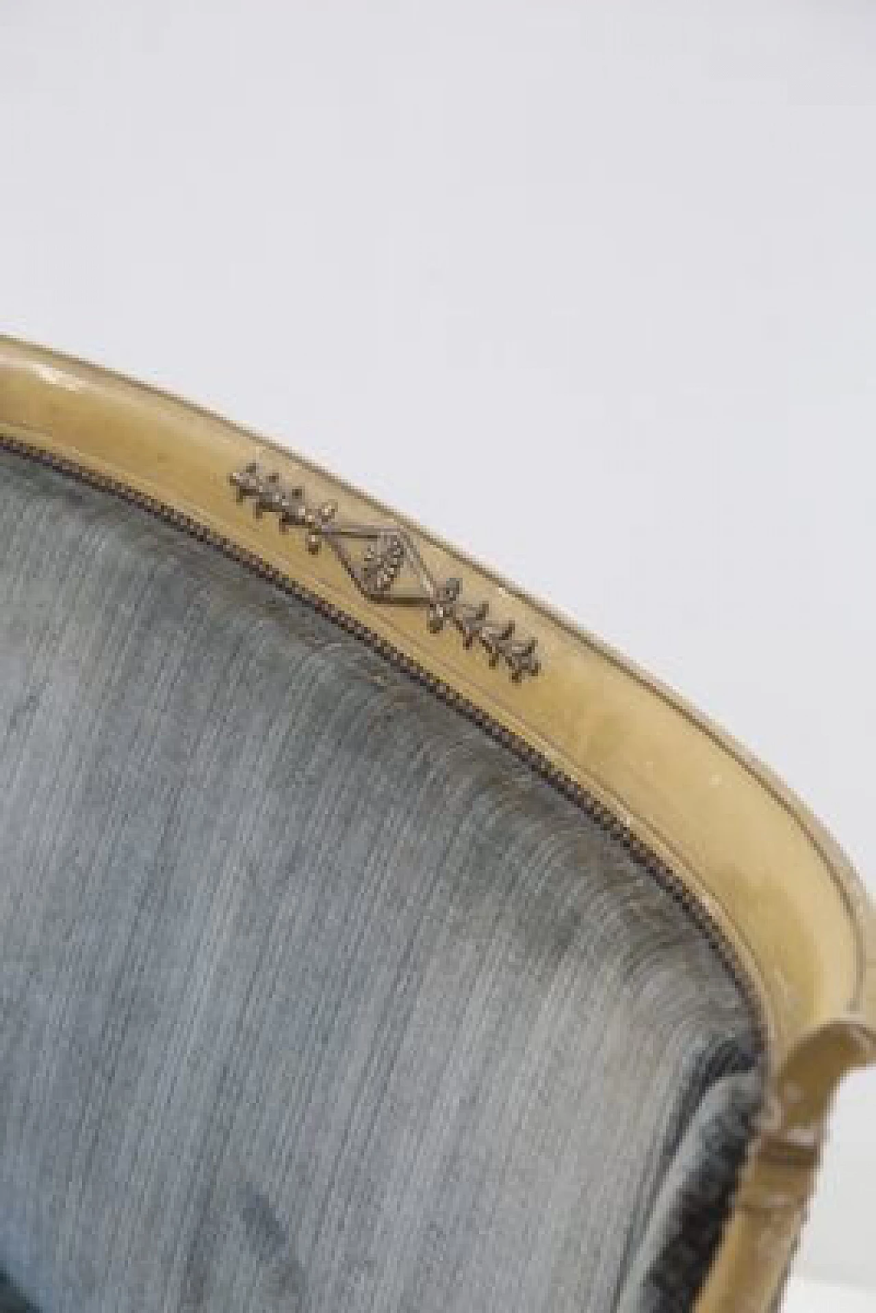 Divano in legno dorato e velluto azzurro, '800 21