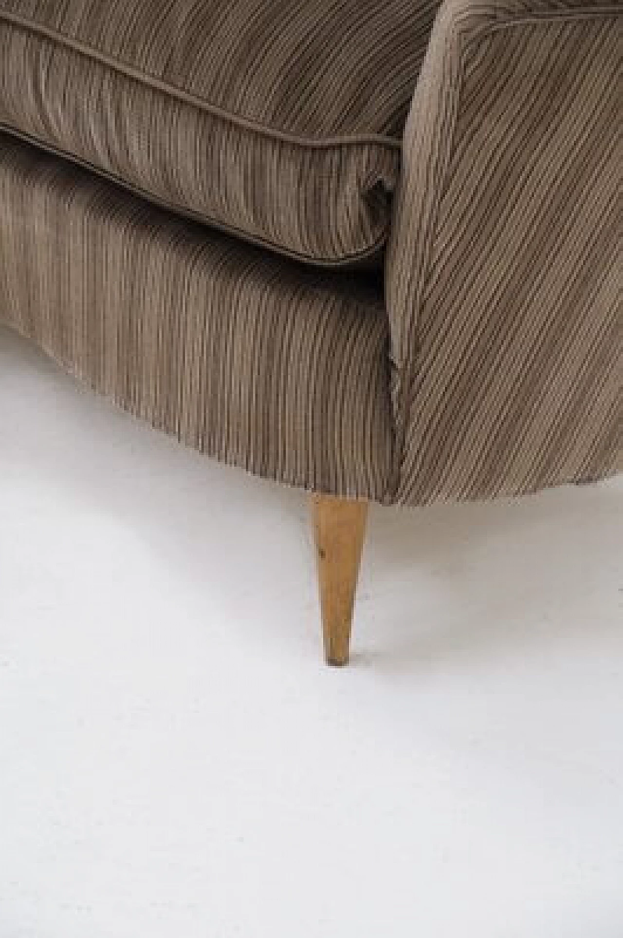 Fabric sofa attributed to Ico & Luisa Parisi, 1950s 6