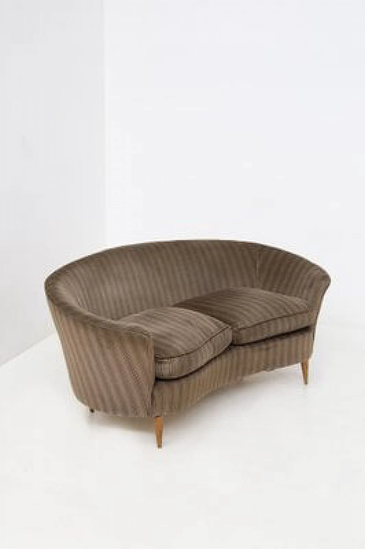 Fabric sofa attributed to Ico & Luisa Parisi, 1950s 8