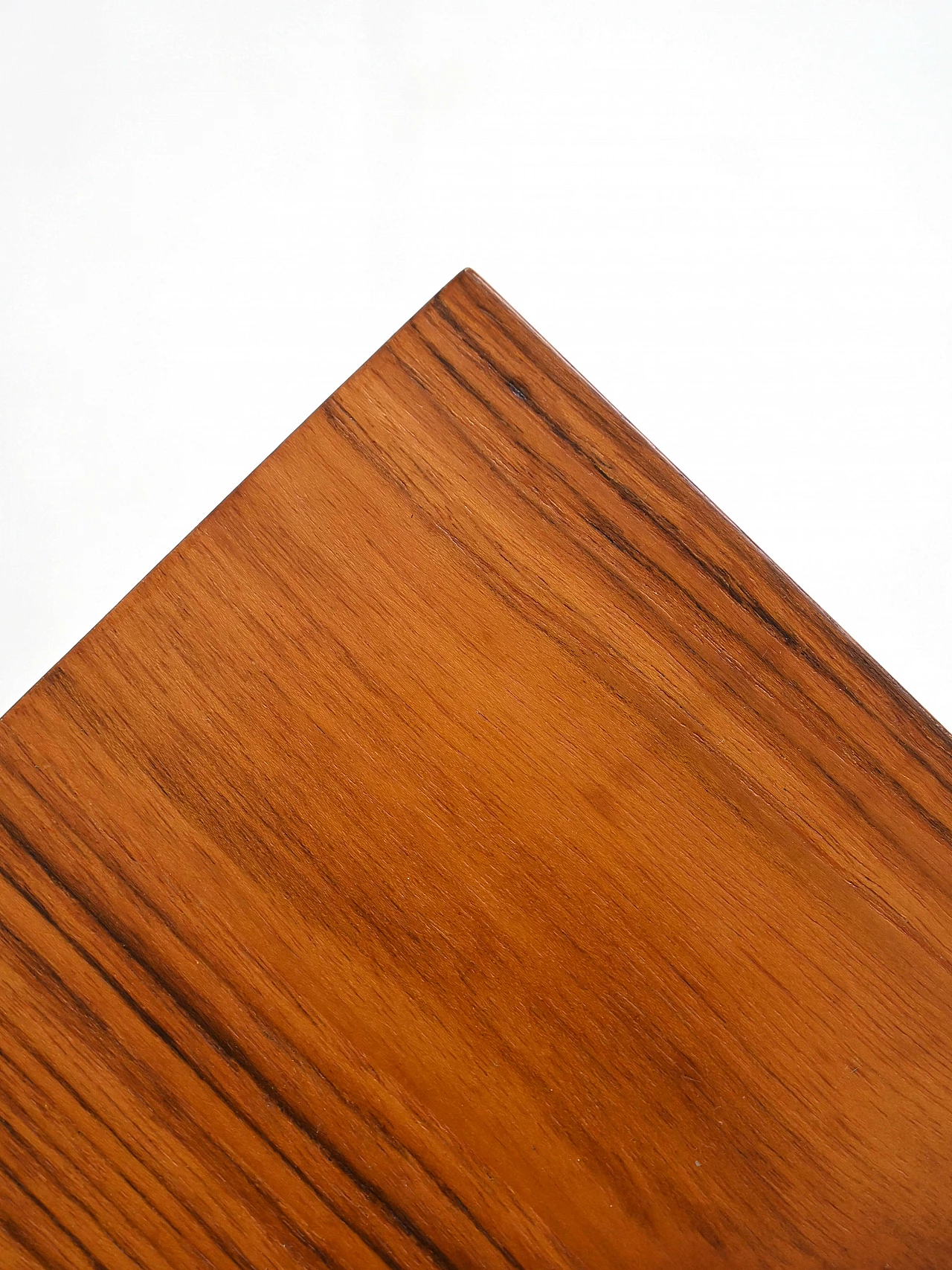 Mobiletto porta dischi in teak con ribalta, anni '60 7