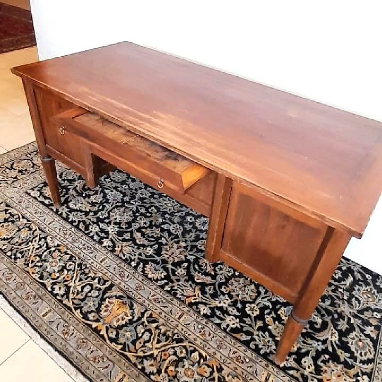 Solid walnut centre desk, 19th century 8
