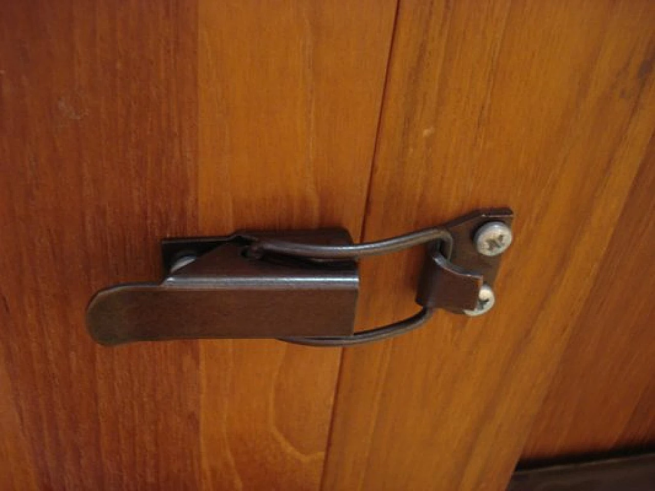 Tavolo rotondo allungabile in teak di Dyrlund, anni '70 30