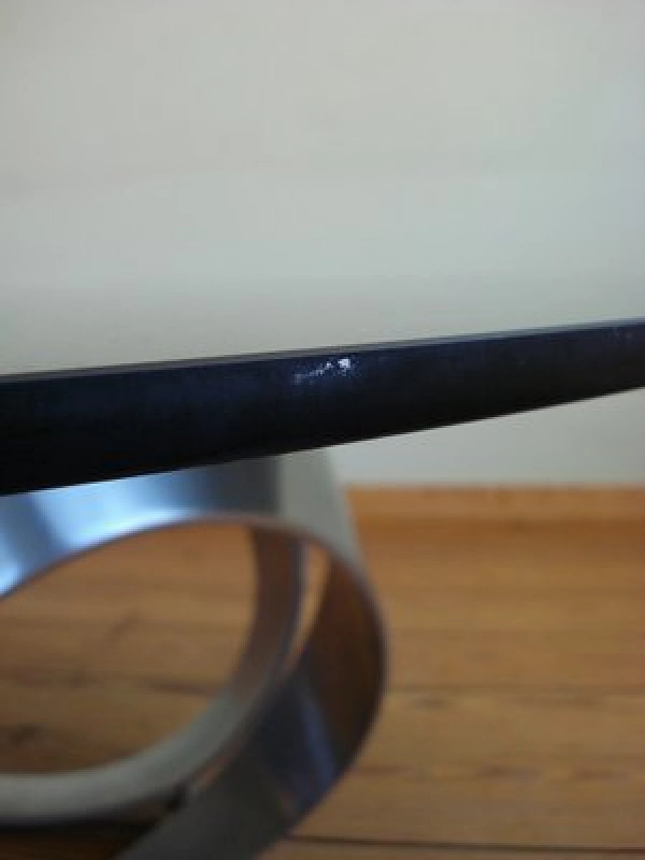 Tavolino in alluminio e vetro di Knut Hesterberg, anni '60 15