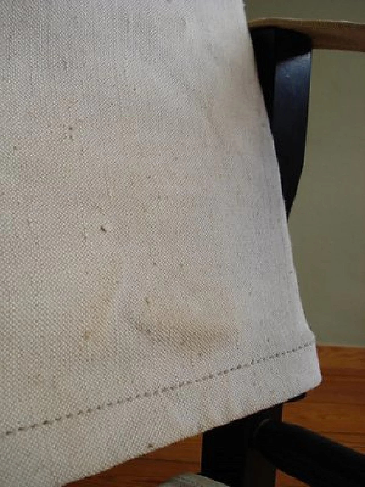 Poltrona Safari in legno scuro di Wilhelm Kienzle, anni '70 9