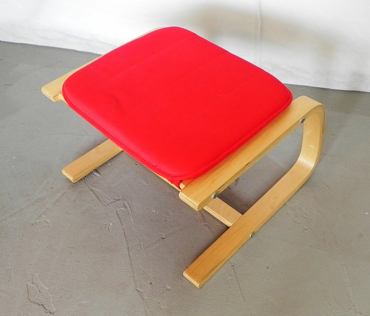 Birch bentwood stool with padded seat 15