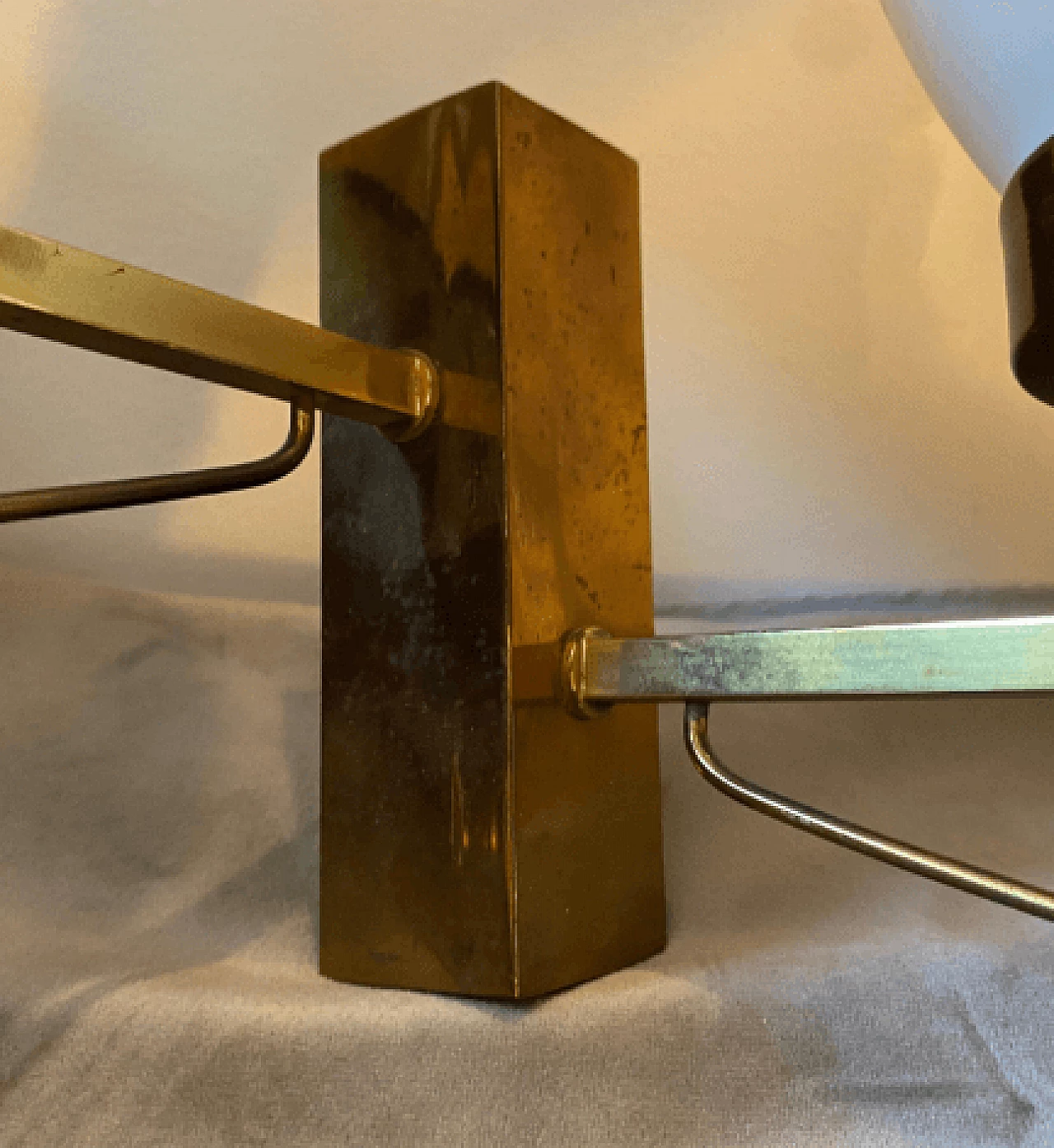 Pair of brass and glass sconces in the style of Arredoluce, 1960s 8