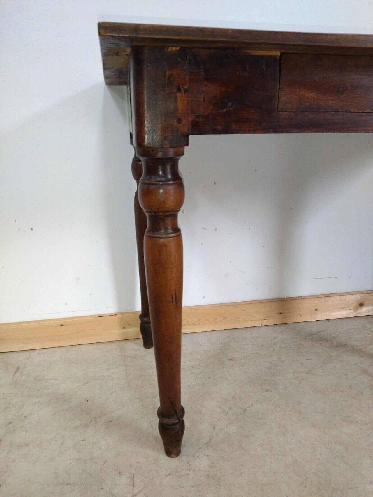 Louis Philippe table in walnut-stained poplar, 19th century 4