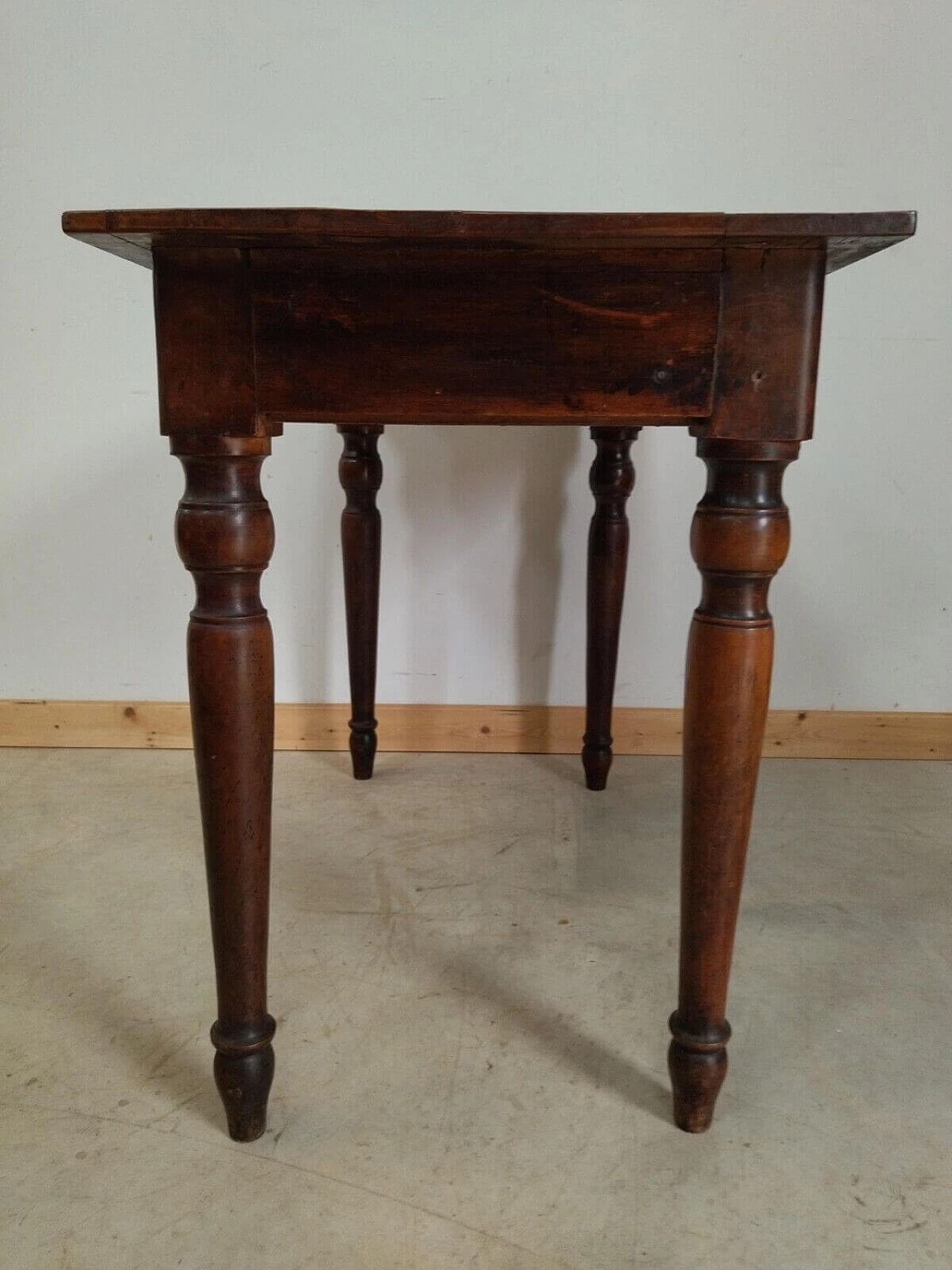 Louis Philippe table in walnut-stained poplar, 19th century 7