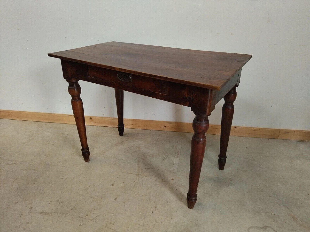 Louis Philippe table in walnut-stained poplar, 19th century 9