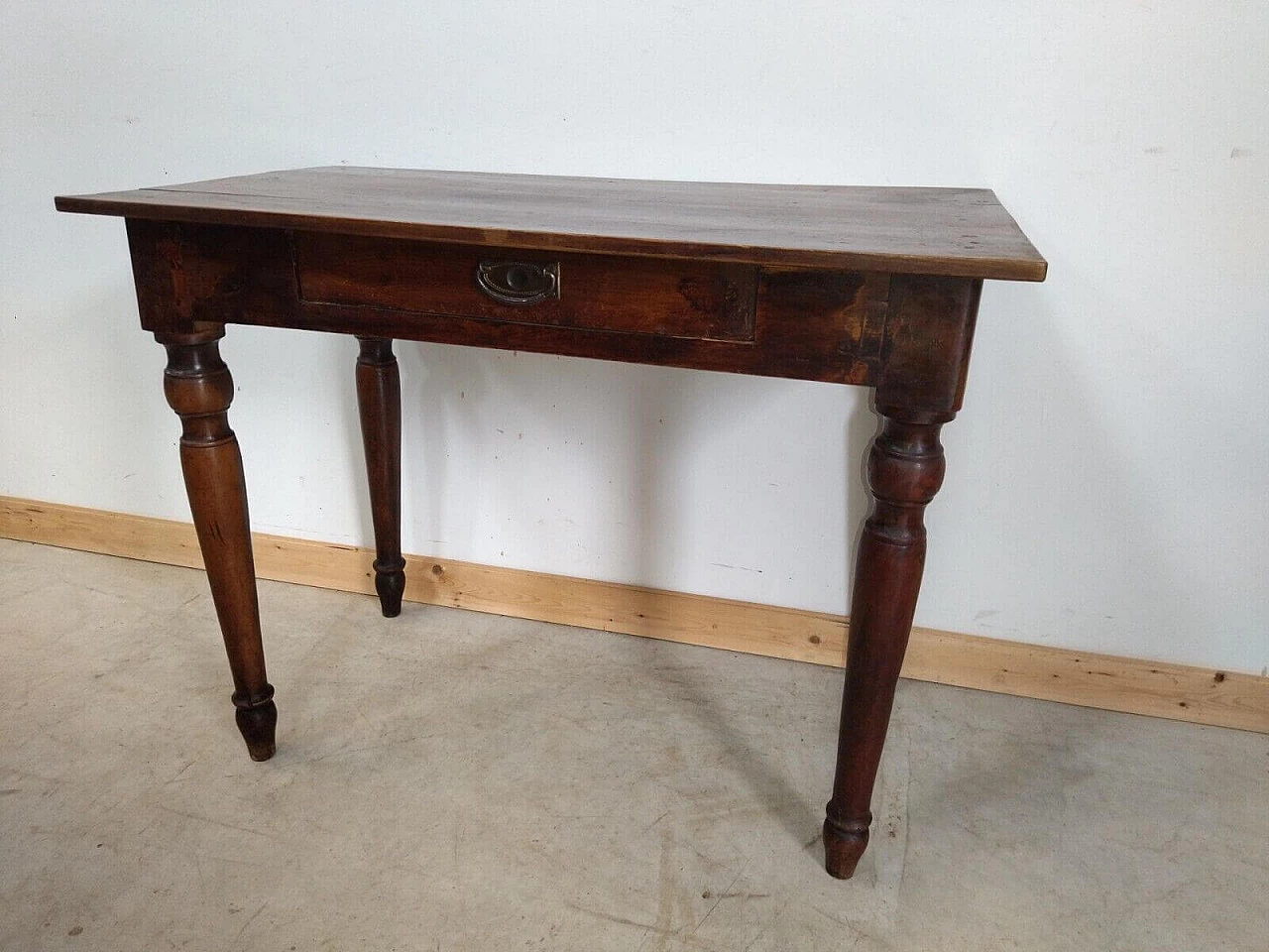 Louis Philippe table in walnut-stained poplar, 19th century 10