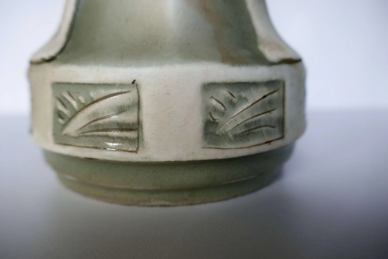 Coppia di vasi in ceramica attribuiti a Robert Hanke, inizio '900 11