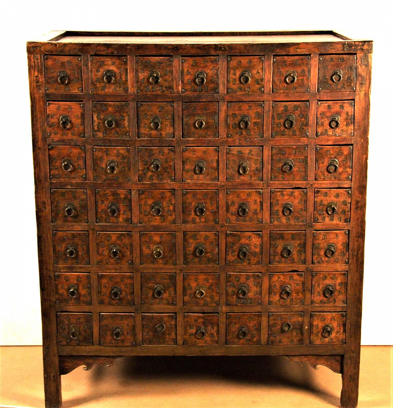 Wooden chest of drawers of Chinese origin, 19th century 1