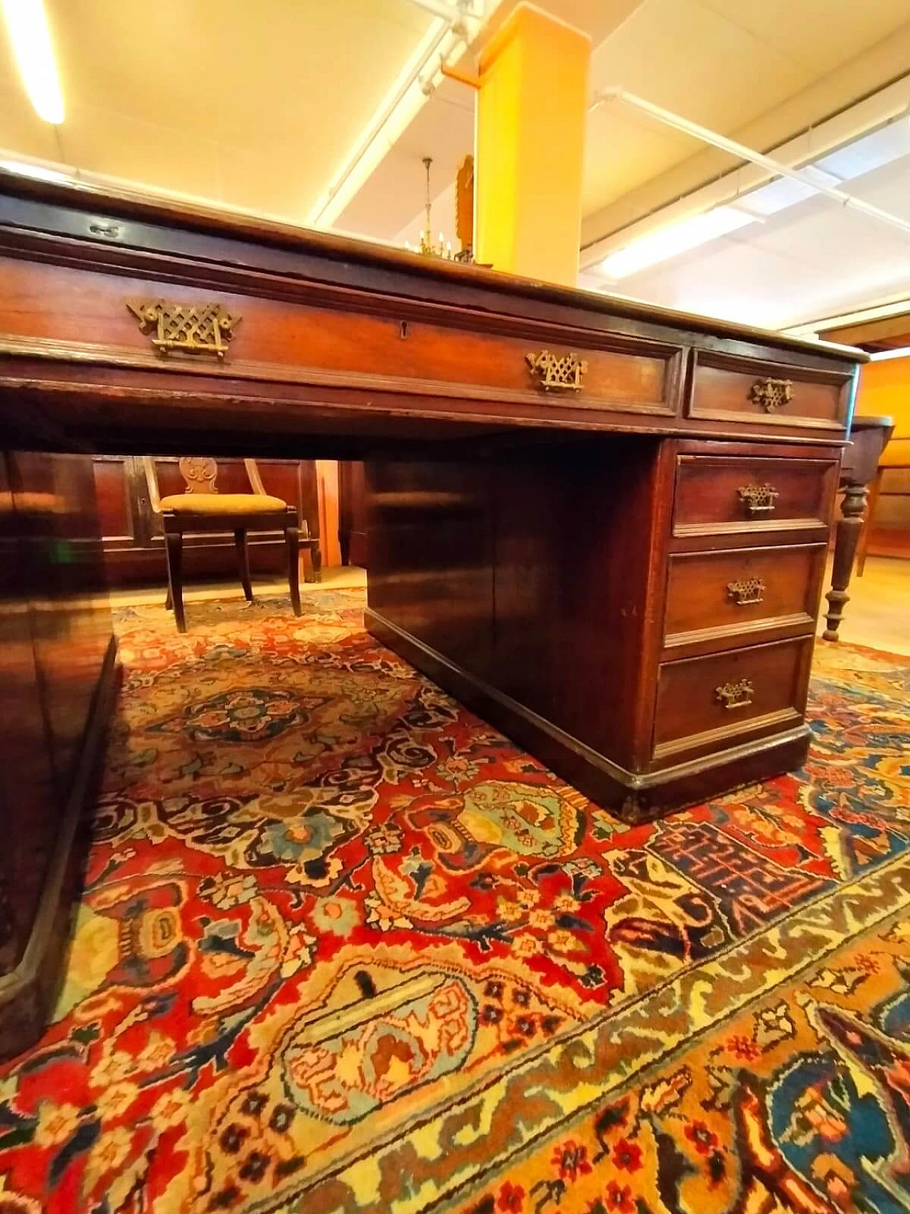 Mahogany center desk, 19th century 3