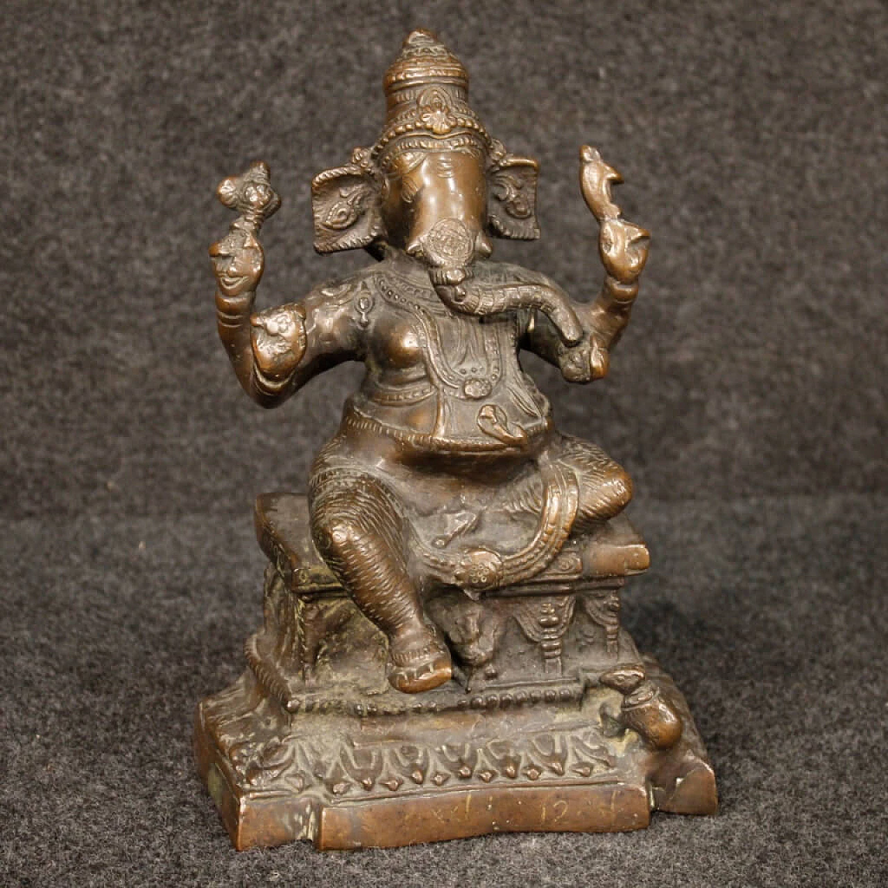 Scultura indiana in bronzo raffigurante Ganesh 1