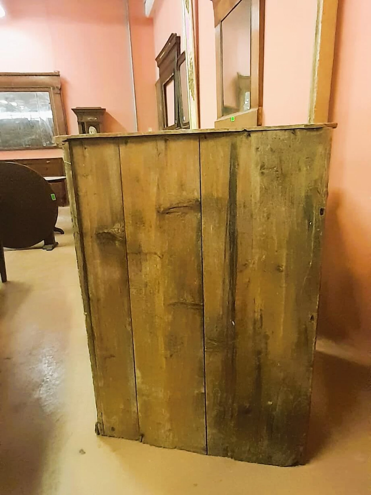 Rounded corner cabinet in lacquered spruce, first half of the 19th century 6