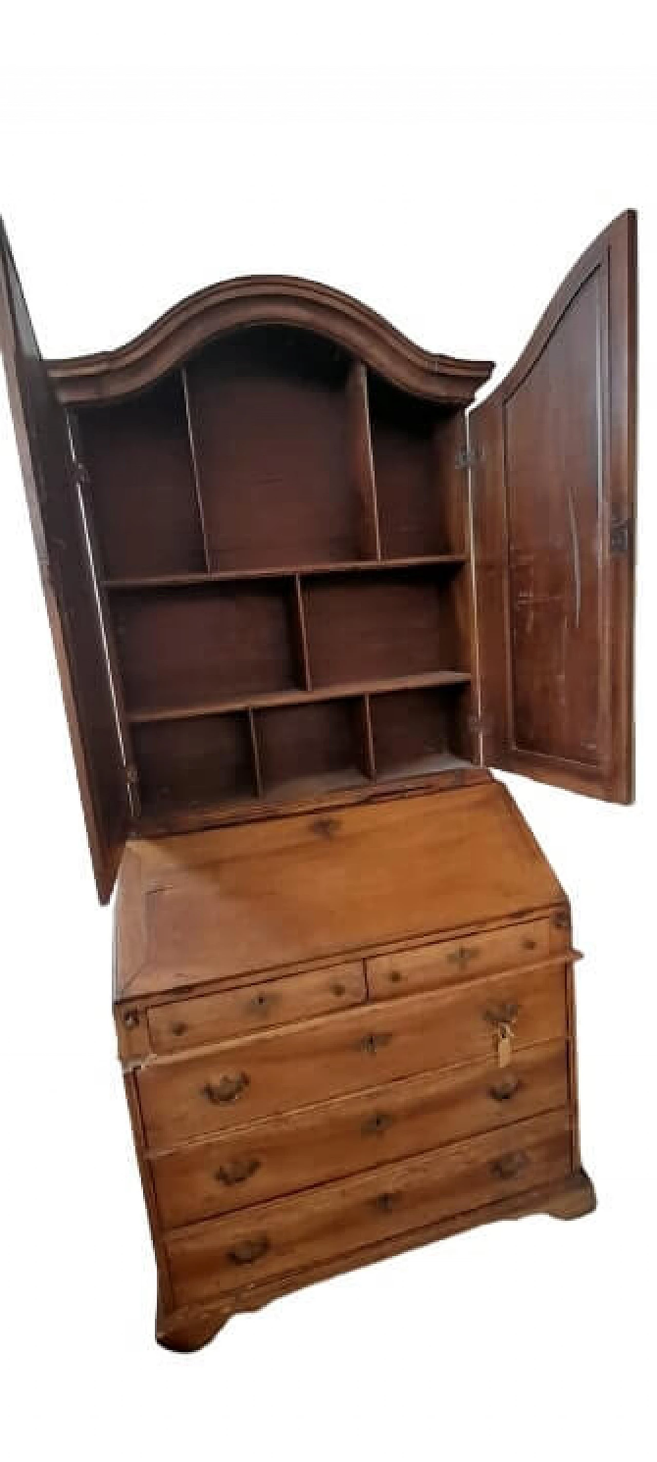 Venetian walnut trumeau with glass doors, first half of the 18th century 4