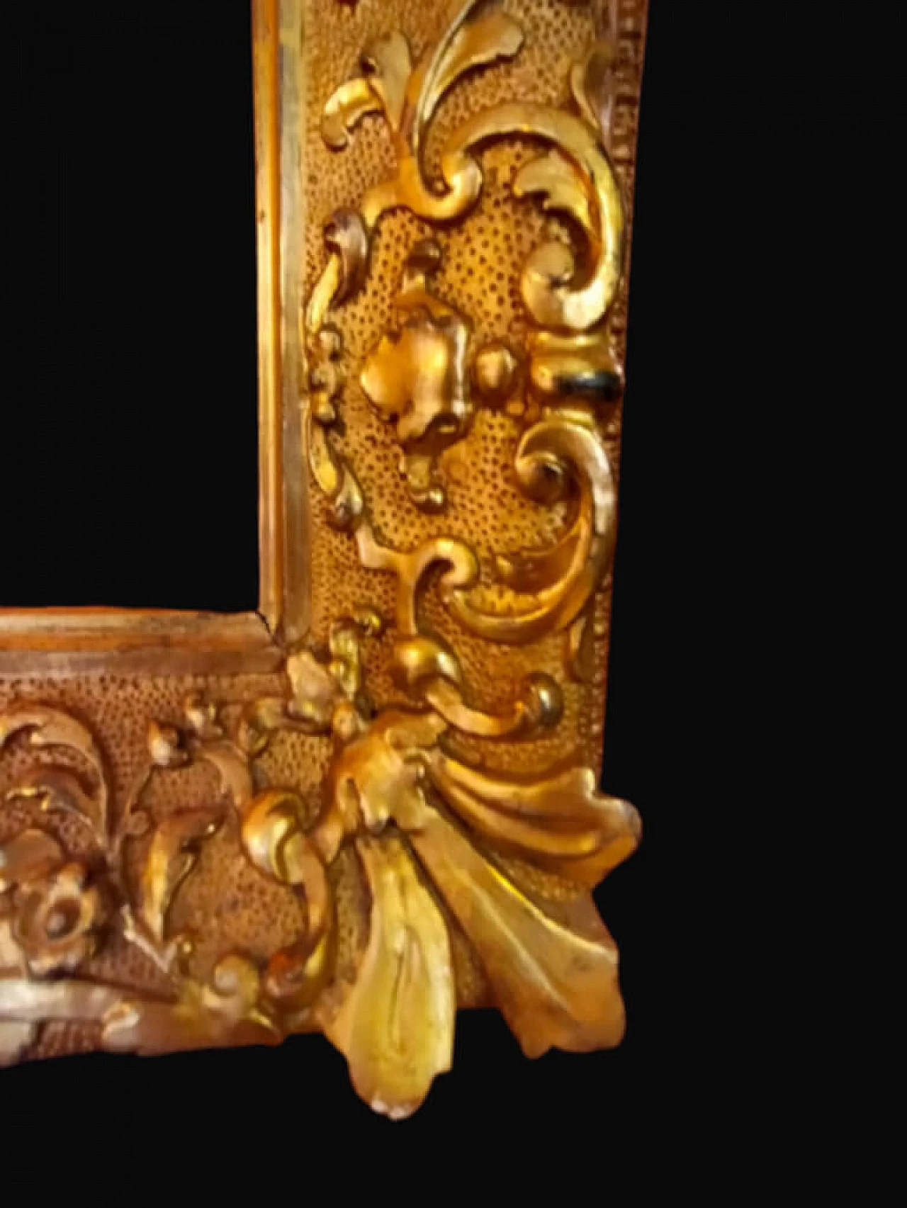 Neo-Renaissance style carved and gilded wood frame, 19th century 4