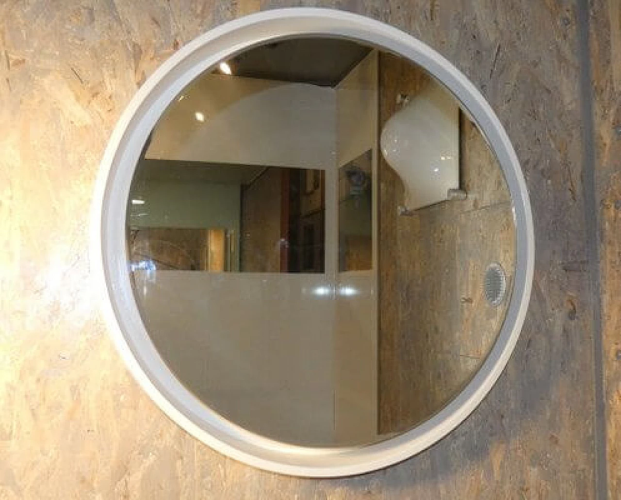 Backlit round mirror in white lacquered wood, 1970s 1