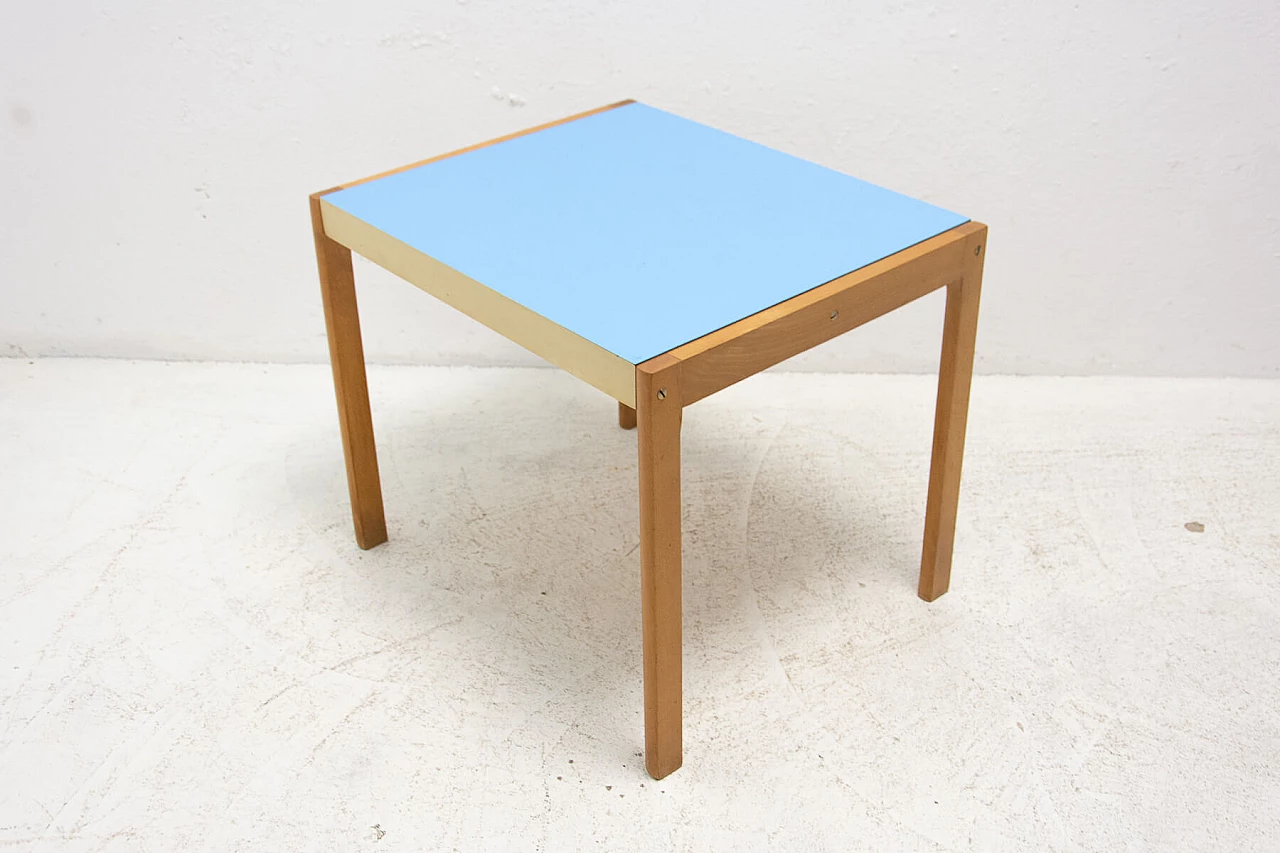 Tavolino in legno con piano azzurro in formica di TON, anni '70 6