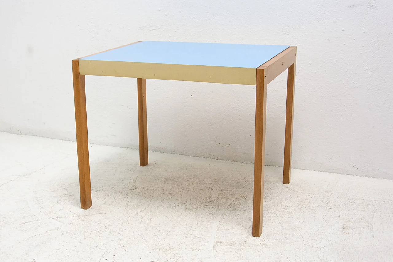 Tavolino in legno con piano azzurro in formica di TON, anni '70 13