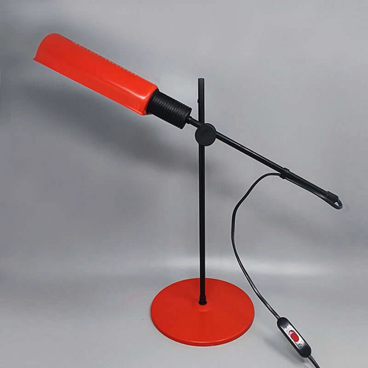 Black and red metal table lamp by Veneta Lumi, 1970s 2