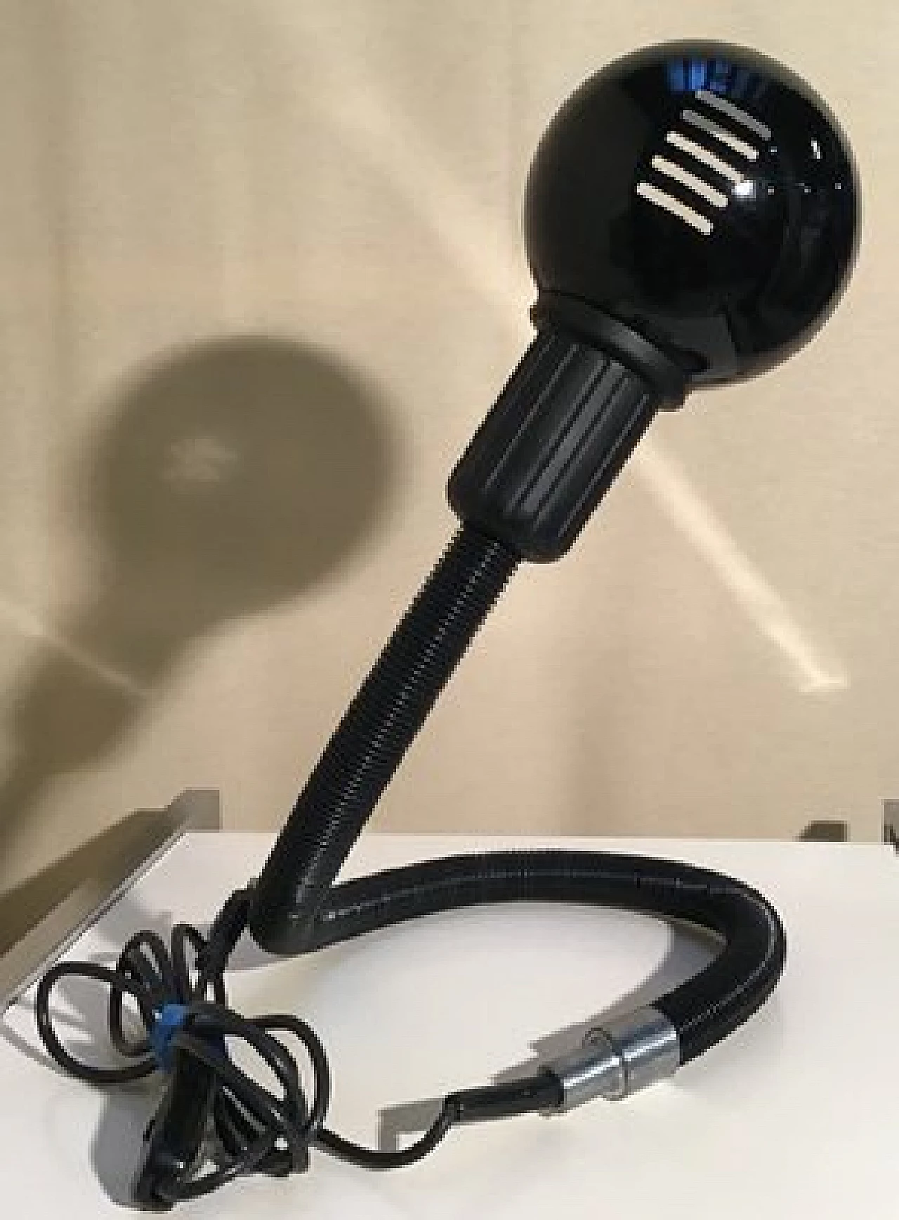 Large black Hebi table lamp by Isao Hosoe for Valenti Luce, 1969 5