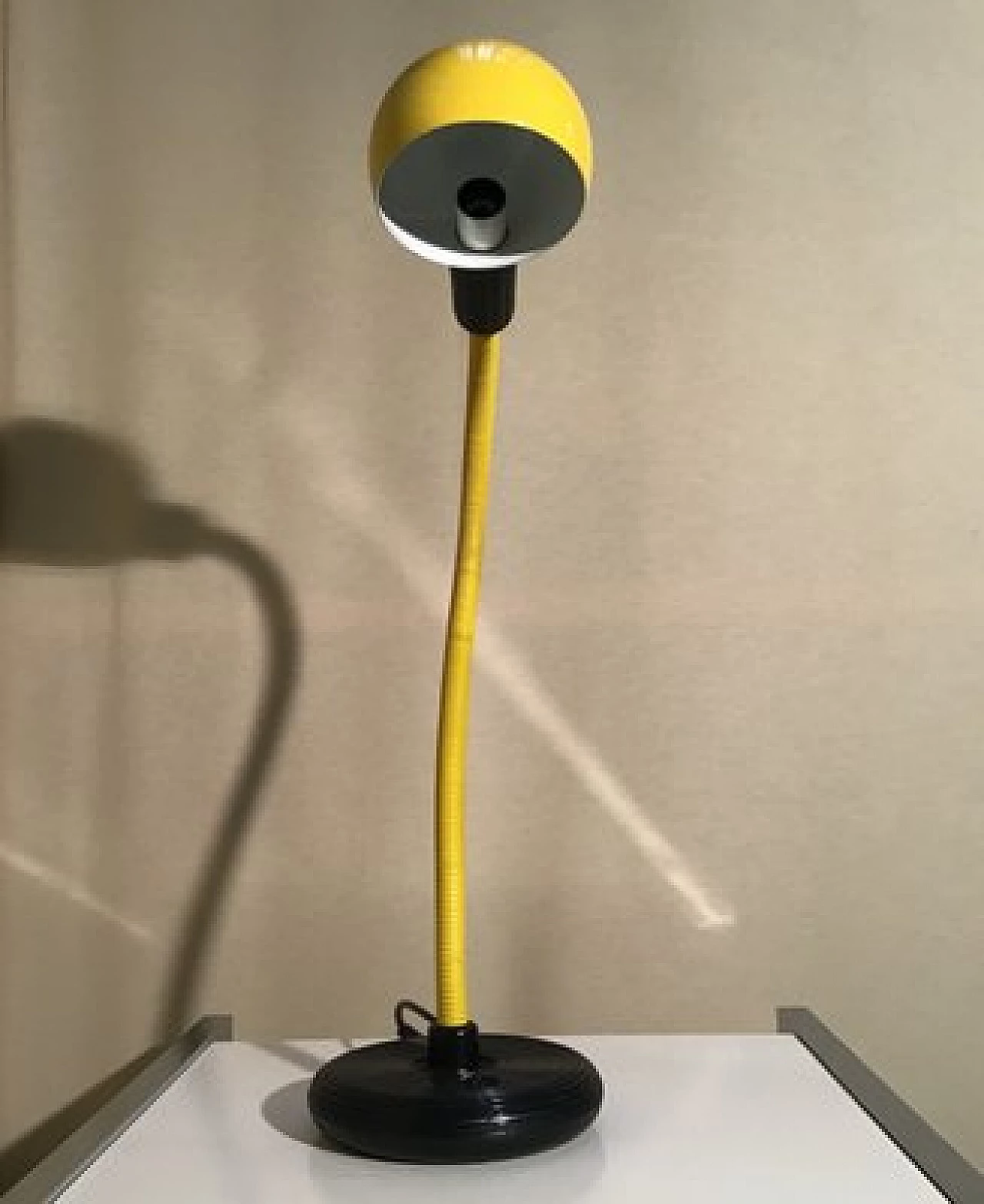Hebi yellow table lamp with pedestal by Isao Hosoe for Valenti Luce, 1969 2