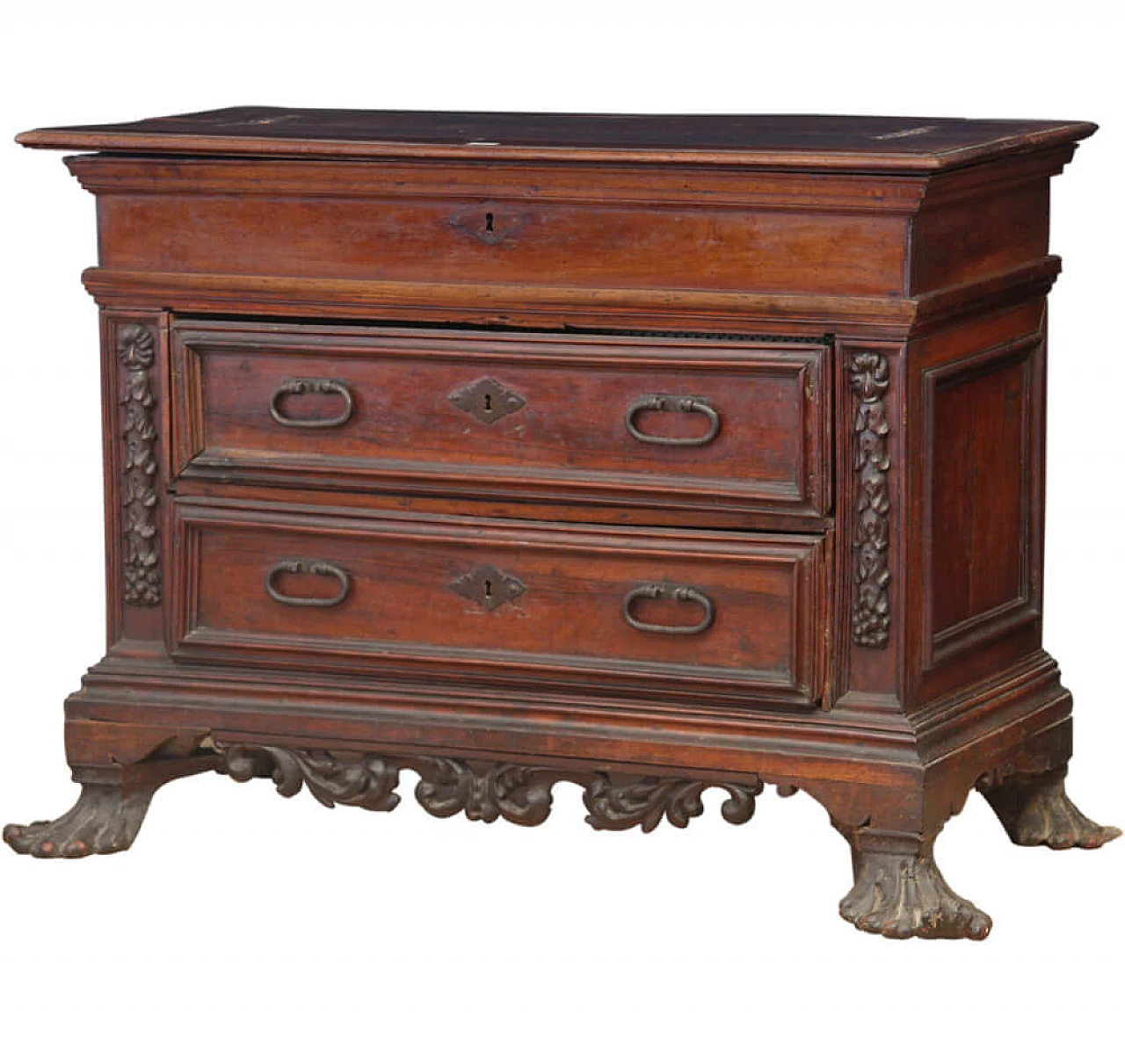Walnut two-drawer chest of drawers with opening top, 17th century 4
