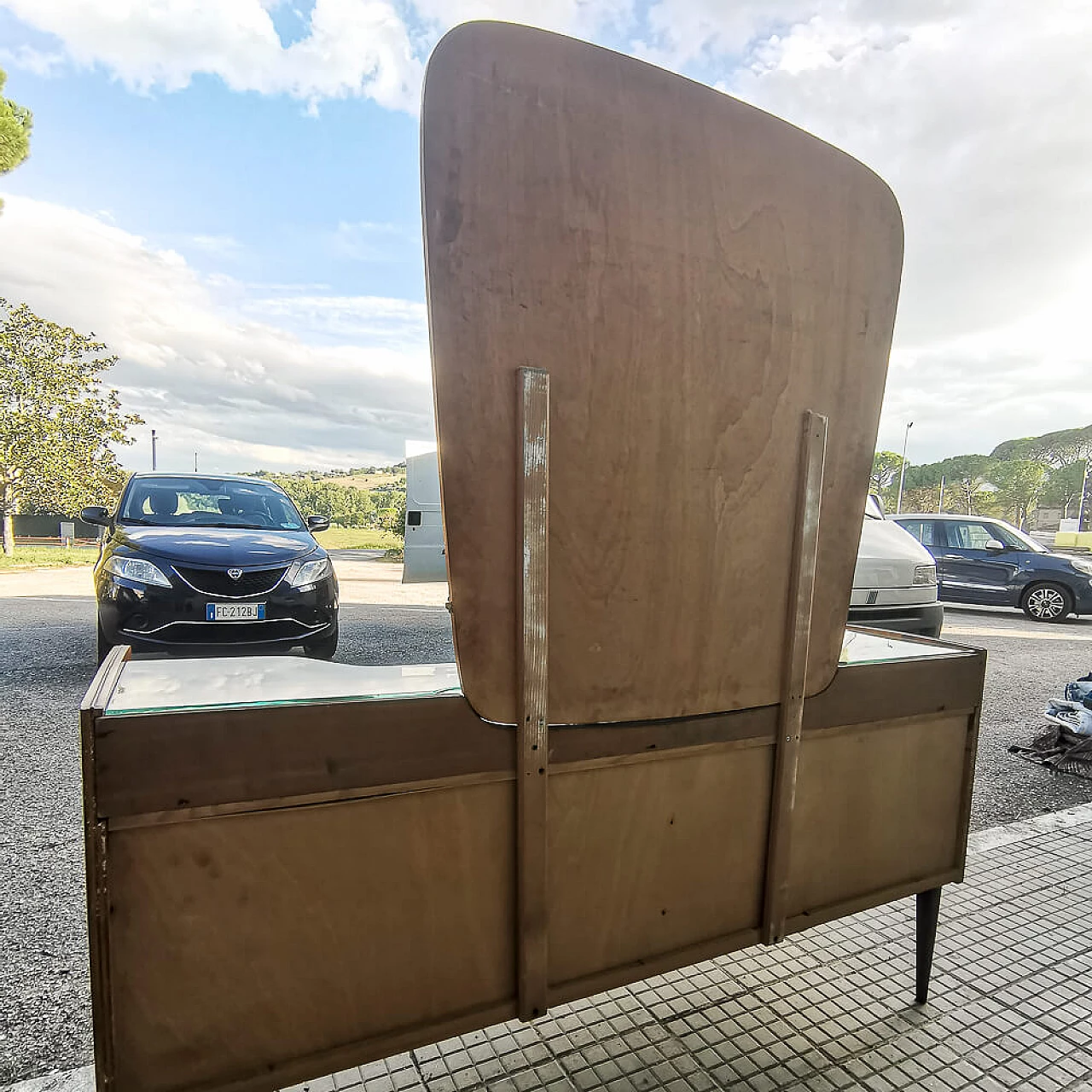 Dressing table with drawers and glass top and shelf, 1960s 8