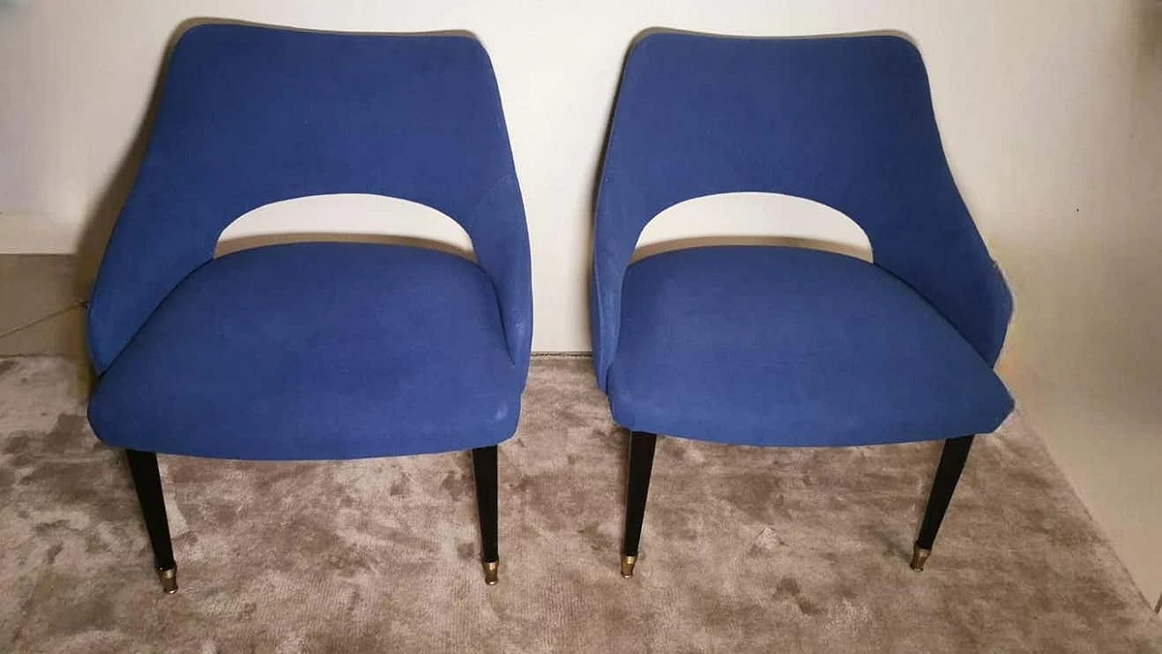 Pair of blue alcantara armchairs in the style of Guglielmo Ulrich, 1950s 1