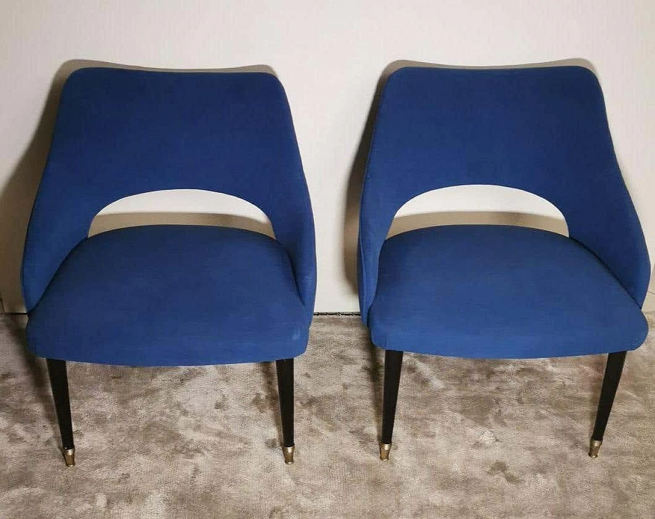 Pair of blue alcantara armchairs in the style of Guglielmo Ulrich, 1950s 3